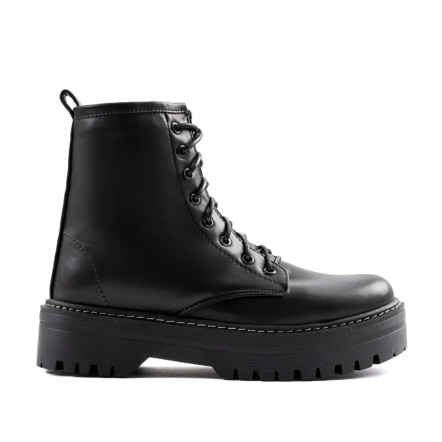 BOTA BLACK BOOTS