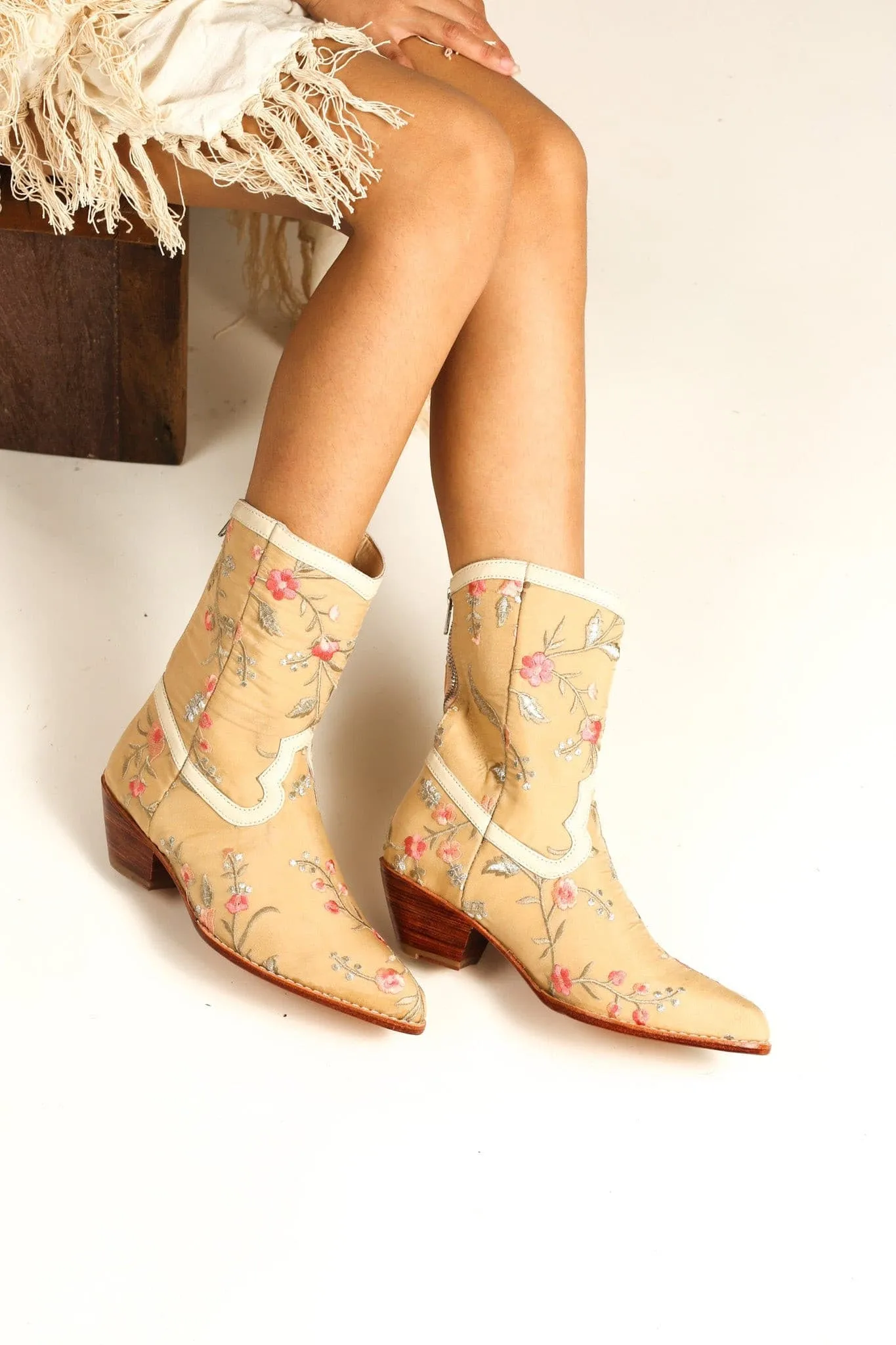 EMBROIDERED SILK BOOTS JOELLE