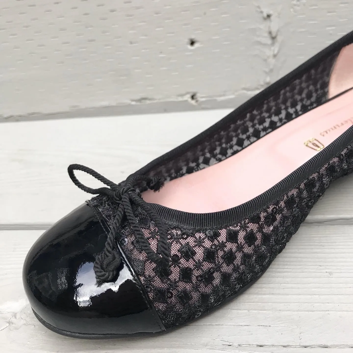 PRETTY BALLERINAS Ballet Flats