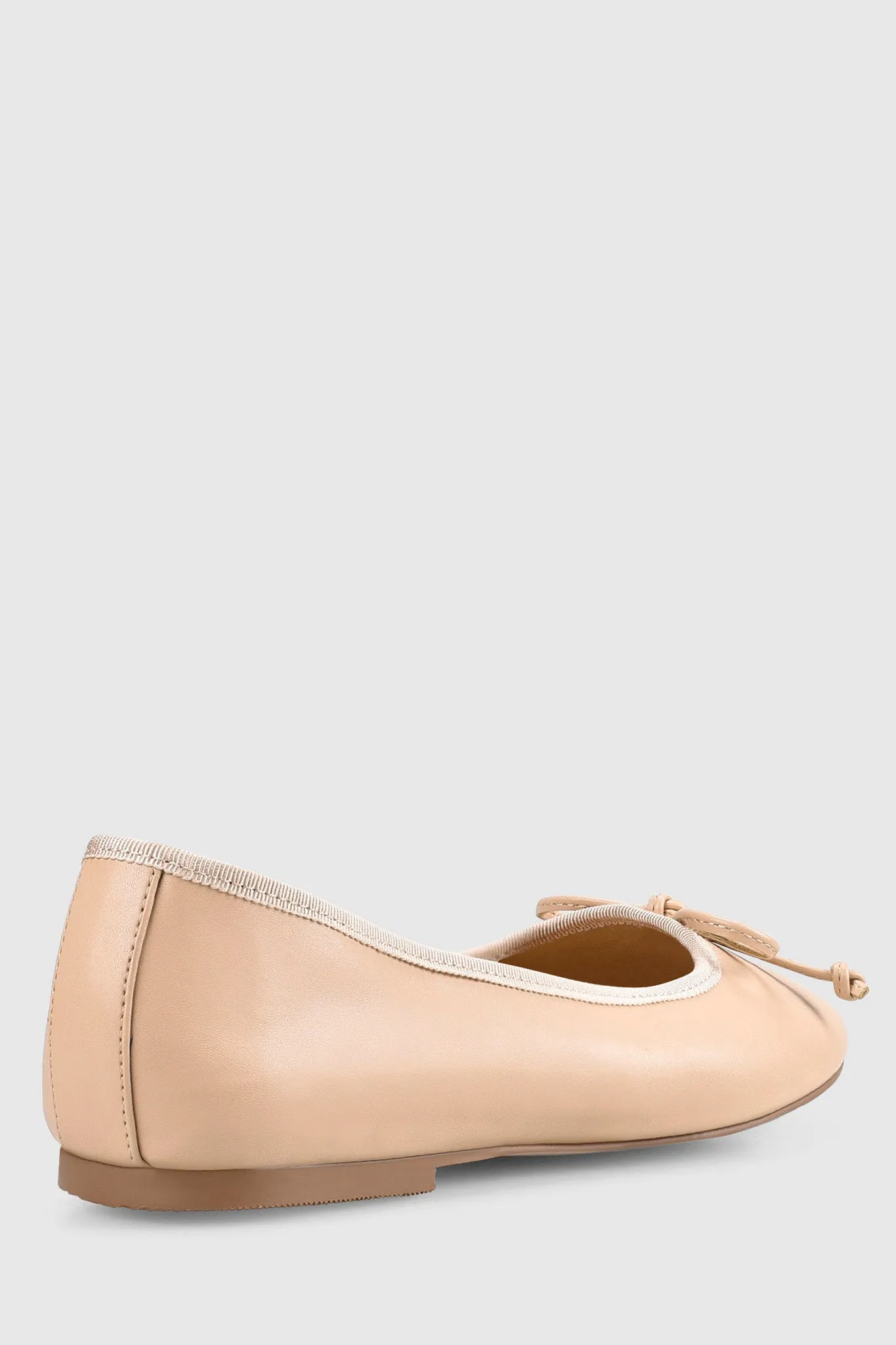 VERALi Ballerina Ballet Flats Nude Smooth